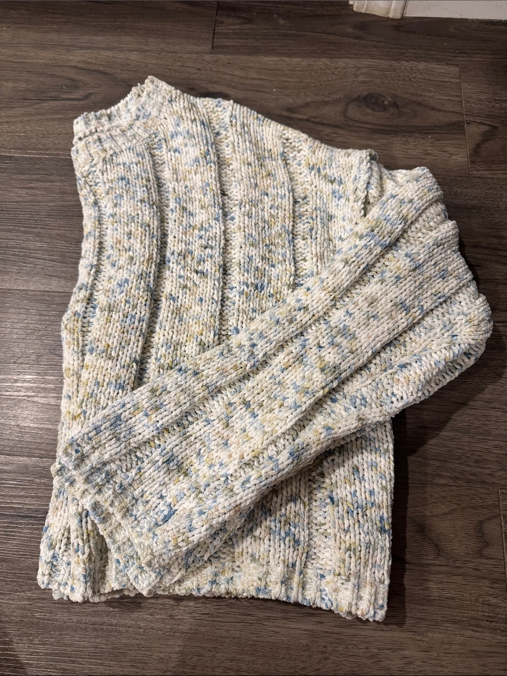 Arizona Jean Company Cream Speckle Knit Crewneck Sweater